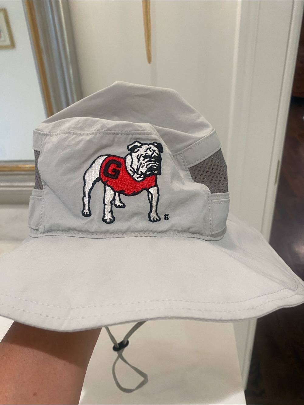 Light Gray Bulldog Logo Sun Hat with Red Detail